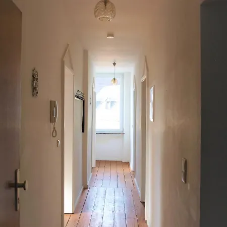 Vintage-altbauwohnung, Smarttv & Kaffeevollautomat Apartment *